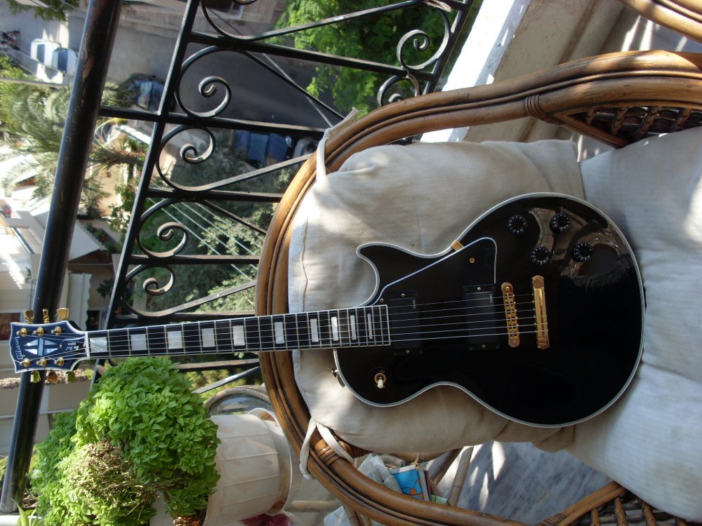 Gibson_Les_Paul.thumb.JPG.f8f129e106d7c0c5573d065e9fe3d5b1.JPG