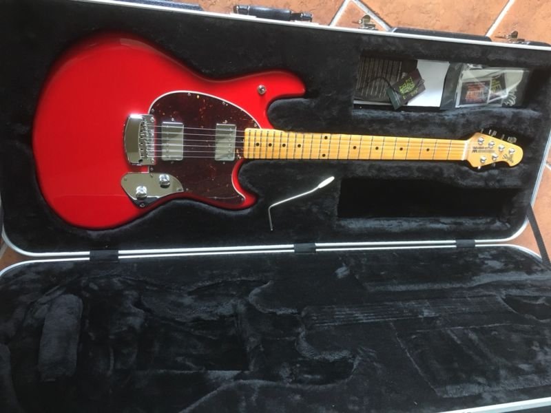 ernie-ball-music-man-usa-stingray-guitar-coral-red-excellent-ohsc-case-candy.jpg.14ecafe7a6ce5e36958e793c6105ed16.jpg