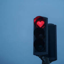 Περισσότερες πληροφορίες για "Traffic light love affair"